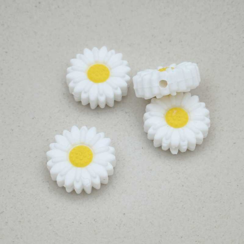 White Daisy